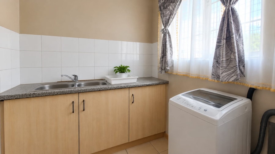 2 Bedroom Property for Sale in Flamwood North West